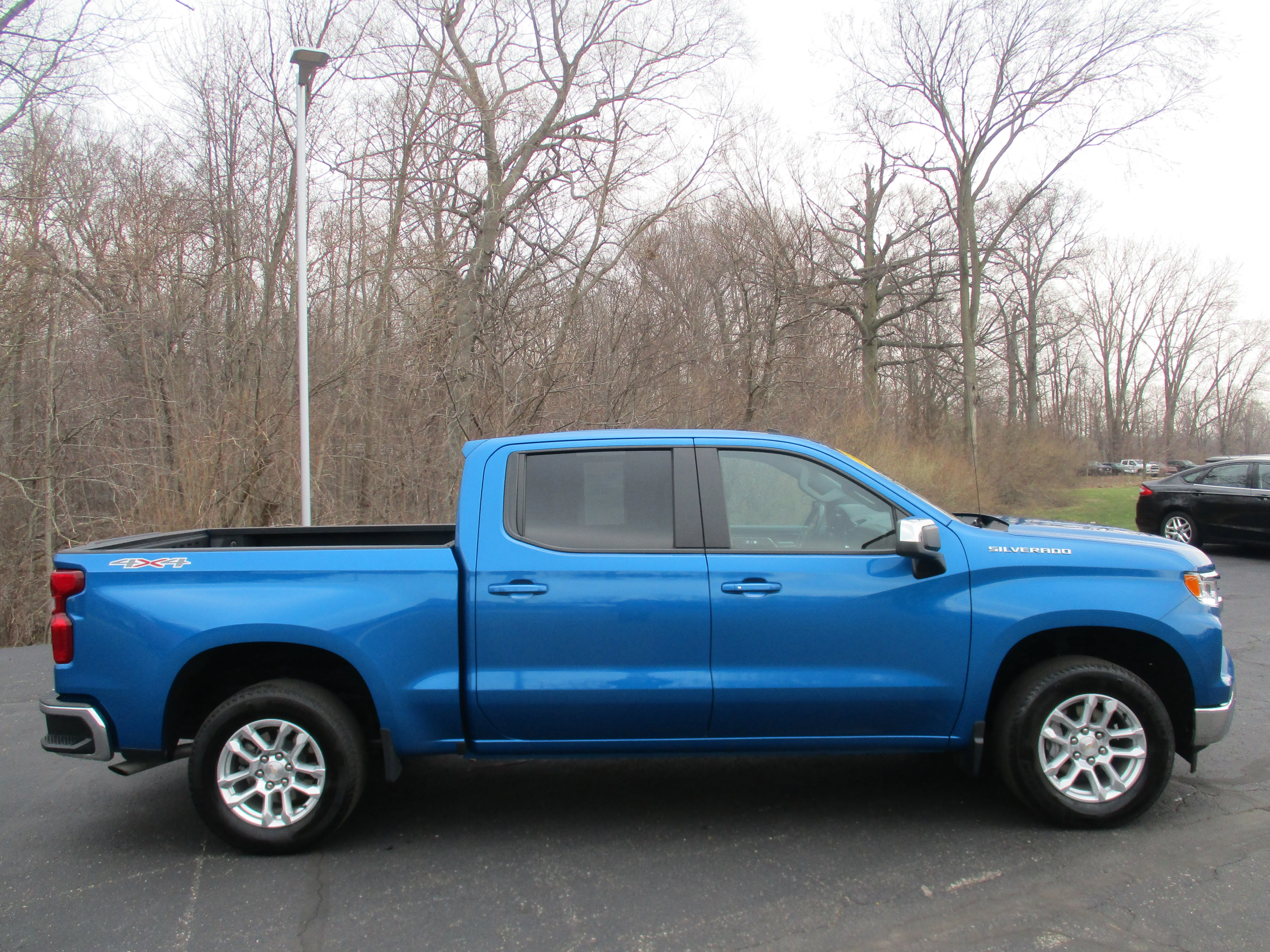 Used 2023 Glacier Blue Metallic Chevrolet LT image 6