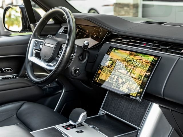 Used 2024 Santorini Black Metallic Land Rover SE image 31