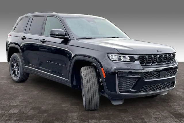 New 2026 Diamond Black Crystal Pearl-Coat Exterior Paint Jeep  image 2