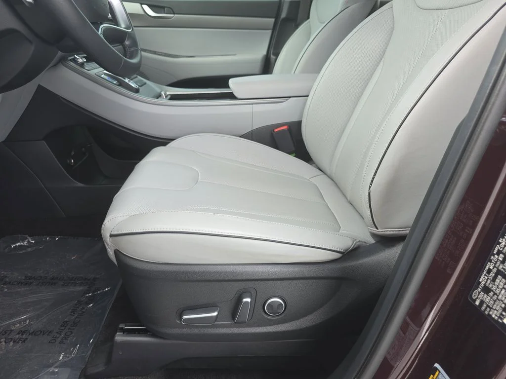 Used 2024 Red Hyundai SEL image 25