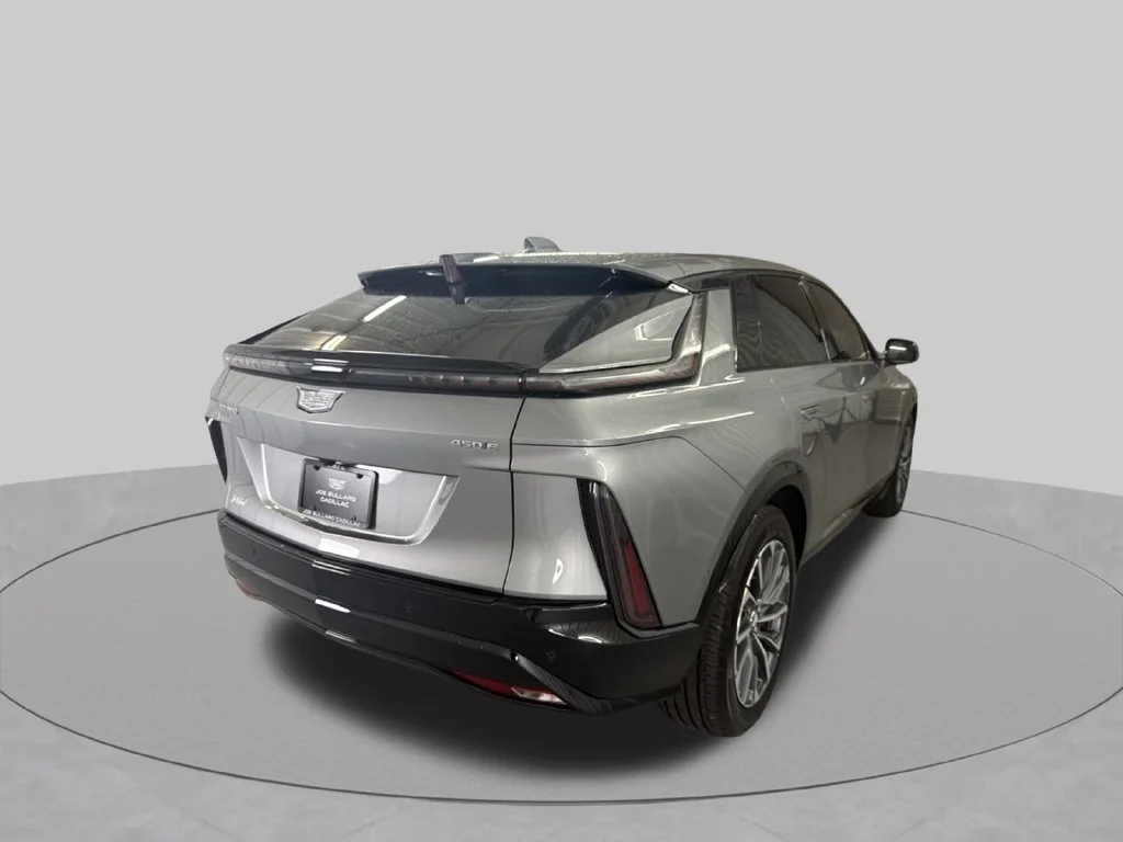 Used 2024 Argent Silver Metallic Cadillac Sport image 6
