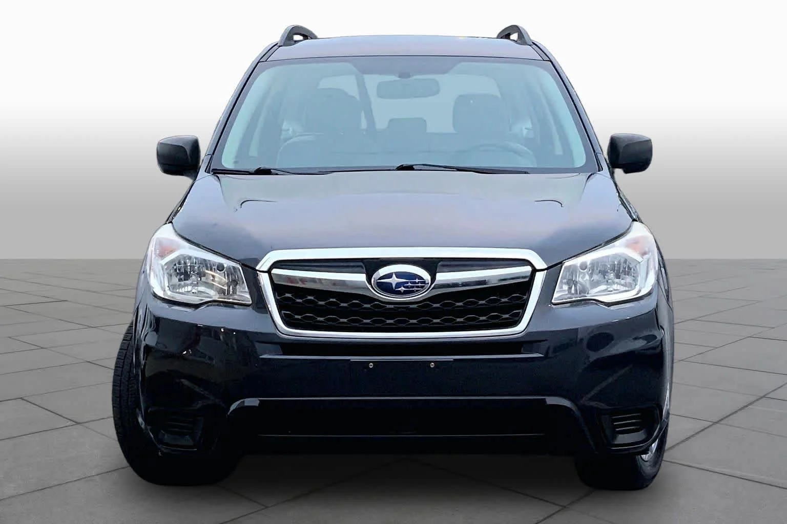Used 2015 Dark Gray Metallic Subaru 2.5i image 4