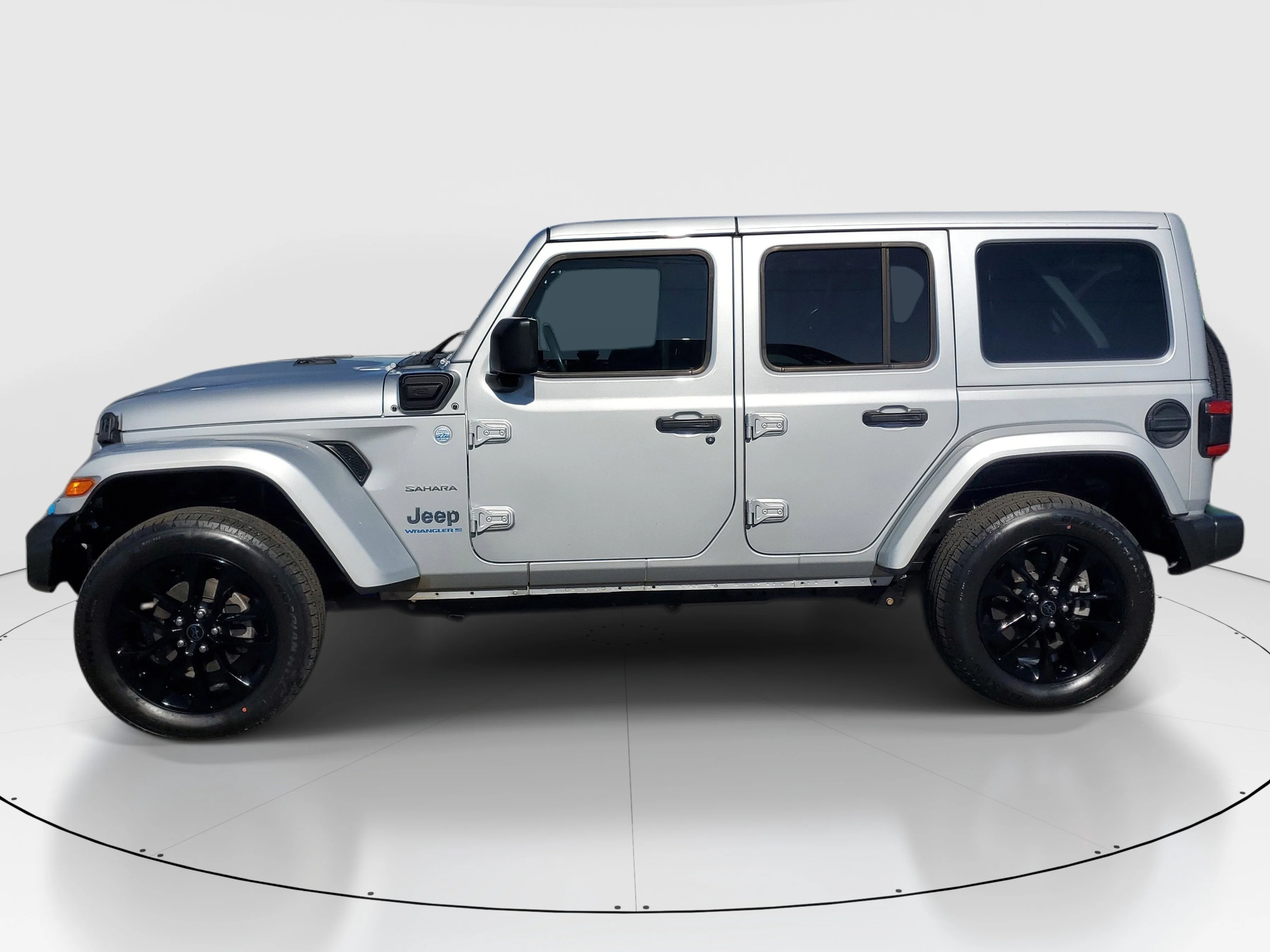 Used 2024 Silver Jeep Sahara 4xe image 2