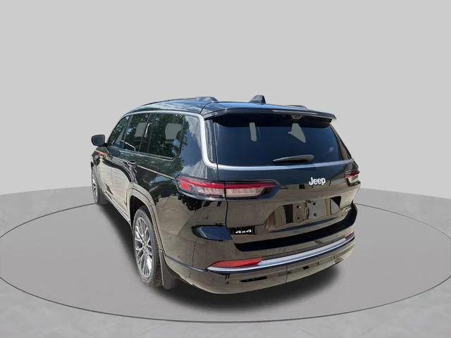 New 2026 Diamond Black Crystal Pearl-Coat Exterior Paint Jeep Summit image 6