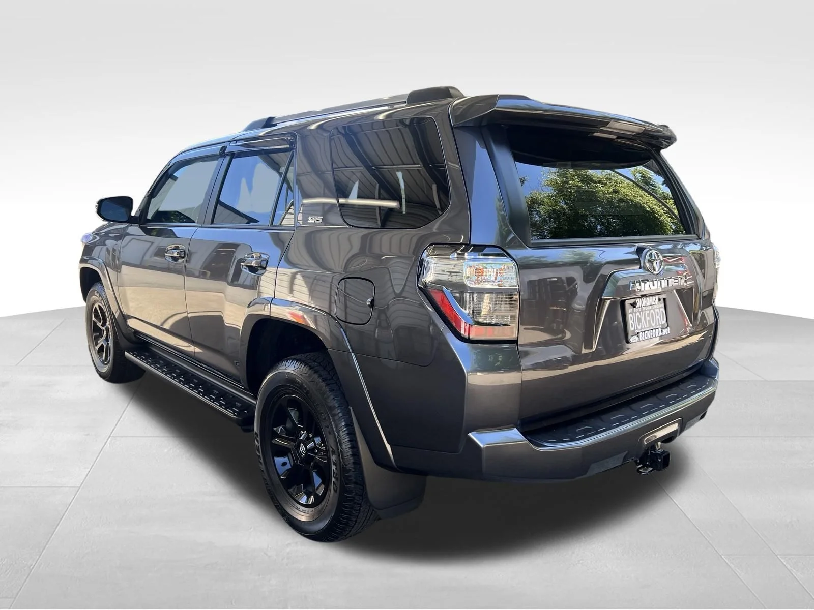 Used 2023 Gray Toyota SR5 Premium image 8