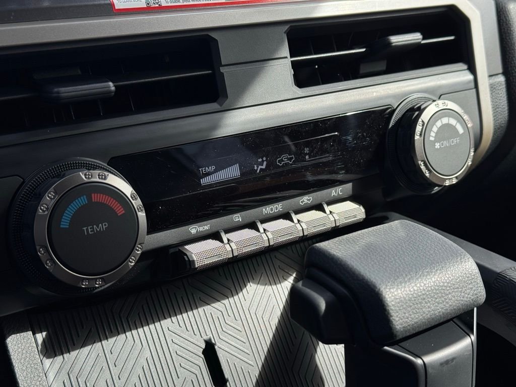 2025 Toyota Tacoma SR5 - Photo 31