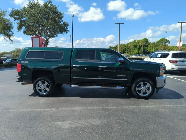 Used 2015 Green Chevrolet LTZ image 3