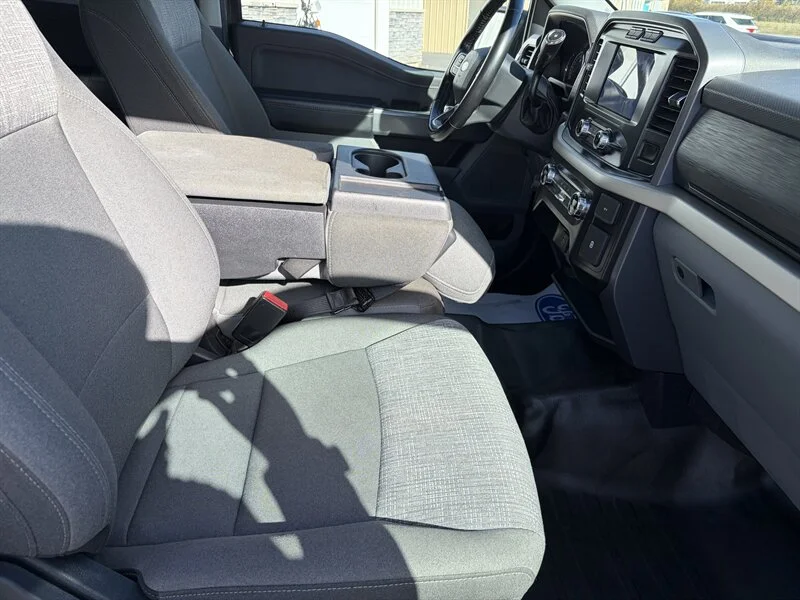 Used 2021 Grey Ford XLT image 7