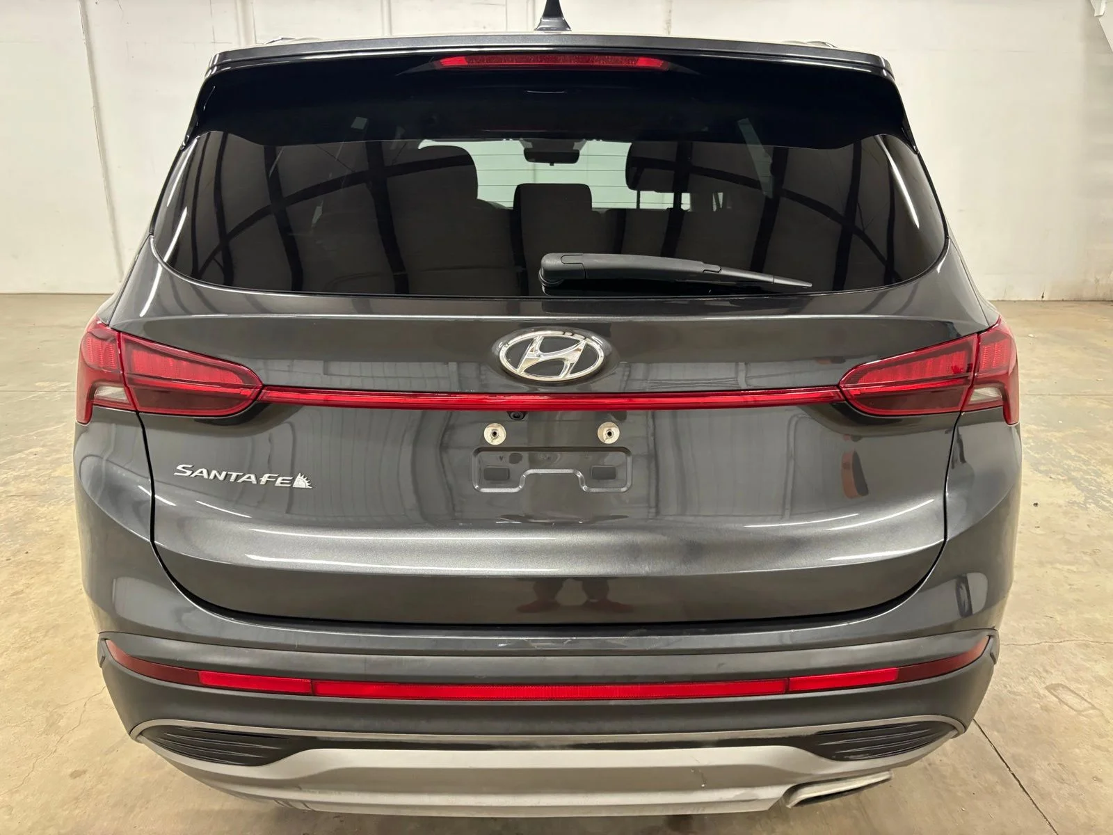 Used 2023 Gray Hyundai SE image 6