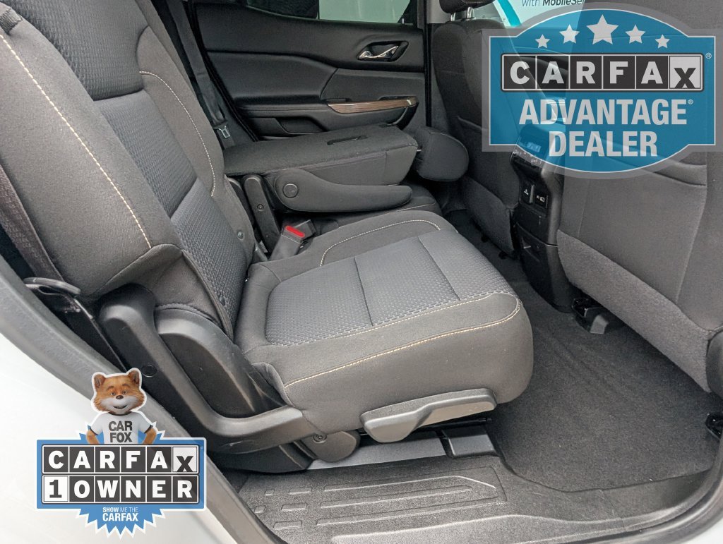 Used 2023 SUMMIT WHITE GMC SLE image 22