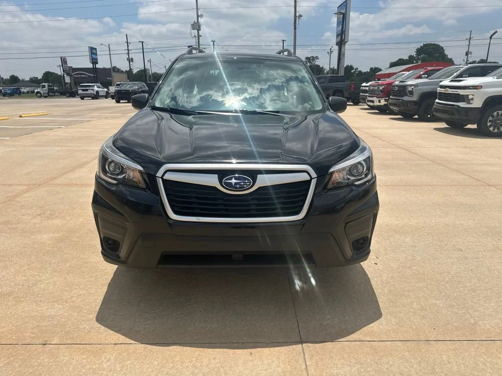 Used 2019 Black Subaru Base image 24