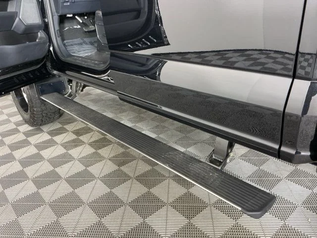 Used 2024 Agate Black Metallic Ford Platinum image 15