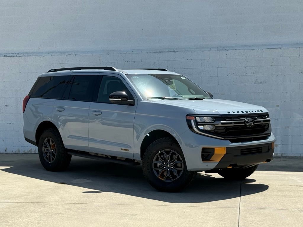 Glacier Gray Metallic Tri-Coat 2026 Ford Expedition Tremor 4WD SUV / Crossover Four-Wheel Drive