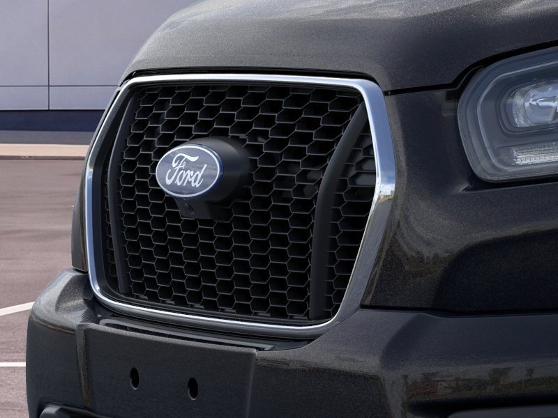 New 2026 Agate Black Metallic Ford XLT image 18