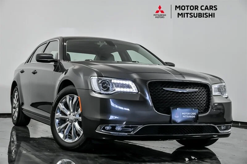 2015 Chrysler 300 Limited V6 AWD's photo