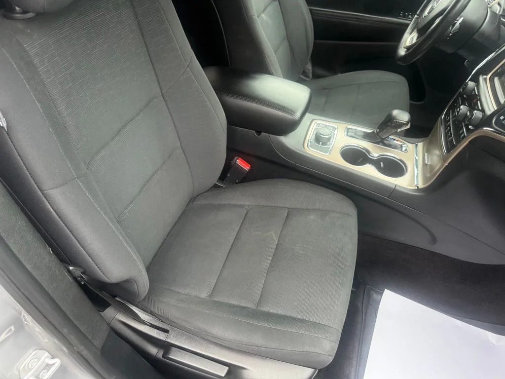 Used 2017 Silver Jeep Laredo image 54