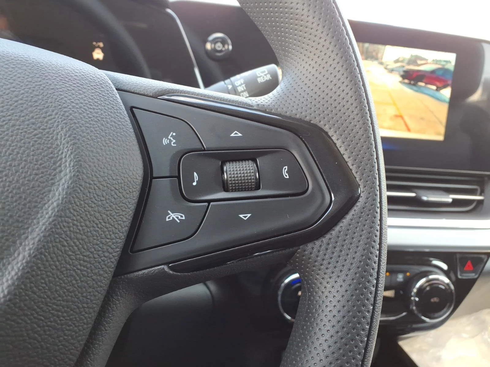 2026 Chevrolet Trax LT - Photo 11