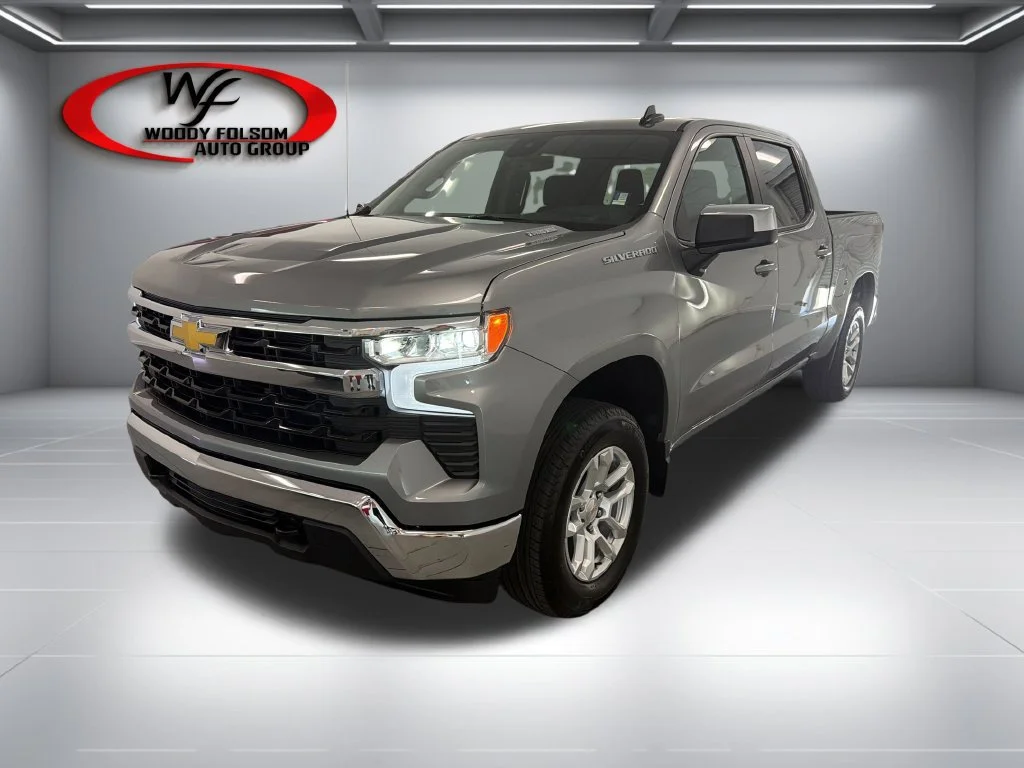 New 2026 Sterling Gray Metallic Chevrolet LT (2FL) image 3