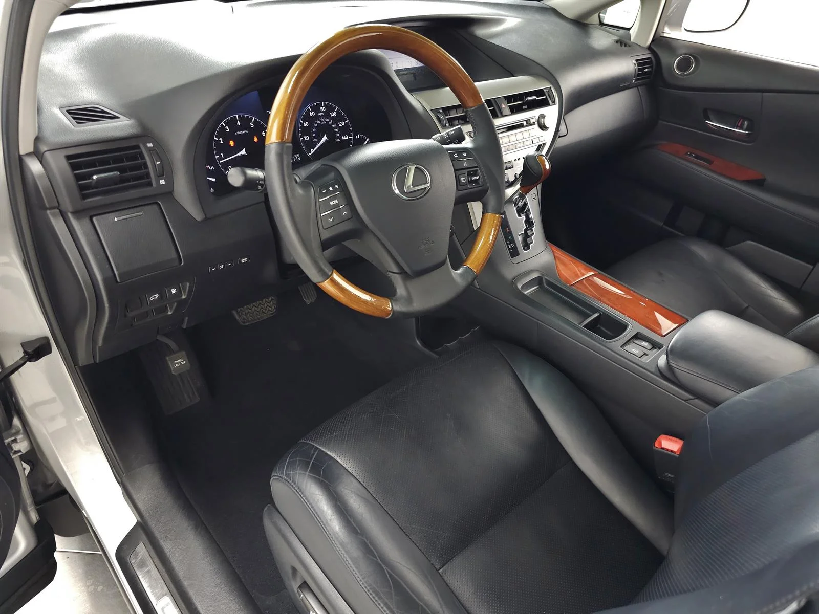Used 2010 Tungsten Lexus  image 13