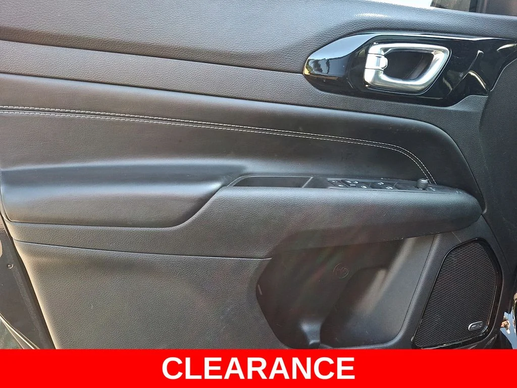 Certified Used 2022 Black Jeep Limited image 13