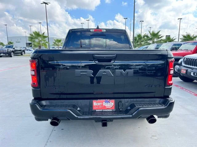 New 2026 Diamond Black Crystal Pearl-Coat Exterior Paint RAM Big Horn/Lone Star image 6