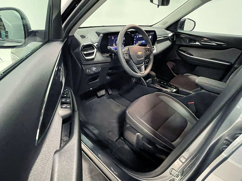 Used 2024 Sterling Gray Metallic Chevrolet LS image 17