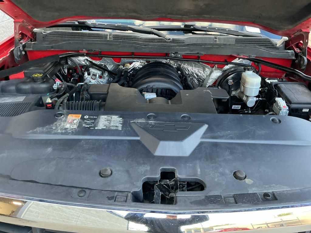 Used 2015 VICTORY RED Chevrolet LT image 23
