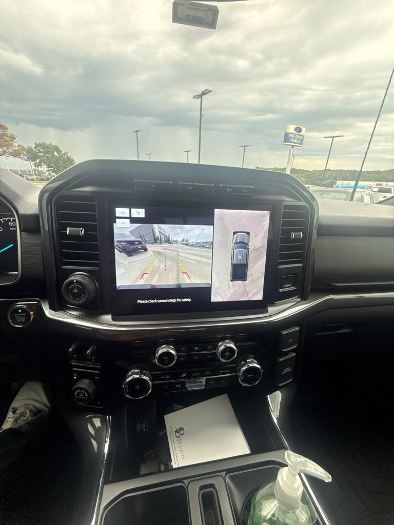 Used 2023 Silver Metallic Ford XLT image 18