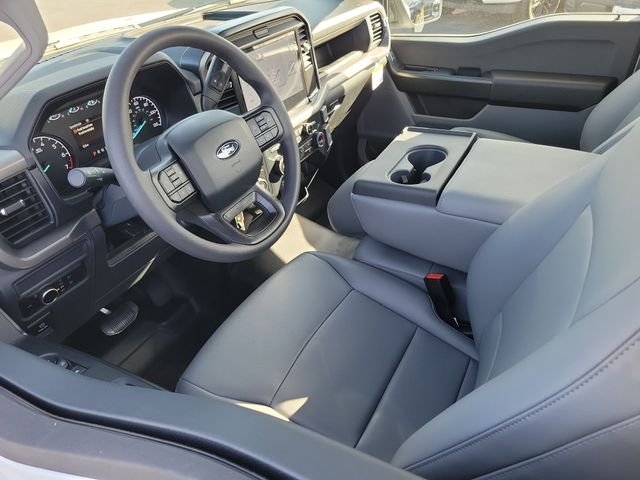 New 2026 Oxford White Ford XL image 3
