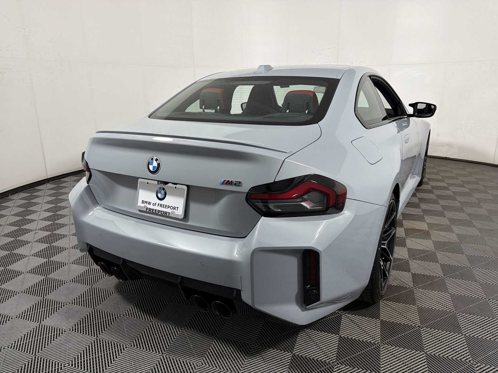 Used 2025 Brooklyn Grey Metallic BMW  image 6