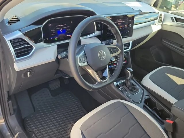 2025 Volkswagen Taos SE - Photo 21