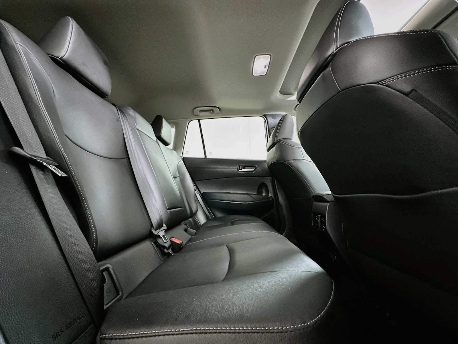 Used 2022 Blue Crush Metallic Toyota XLE image 25
