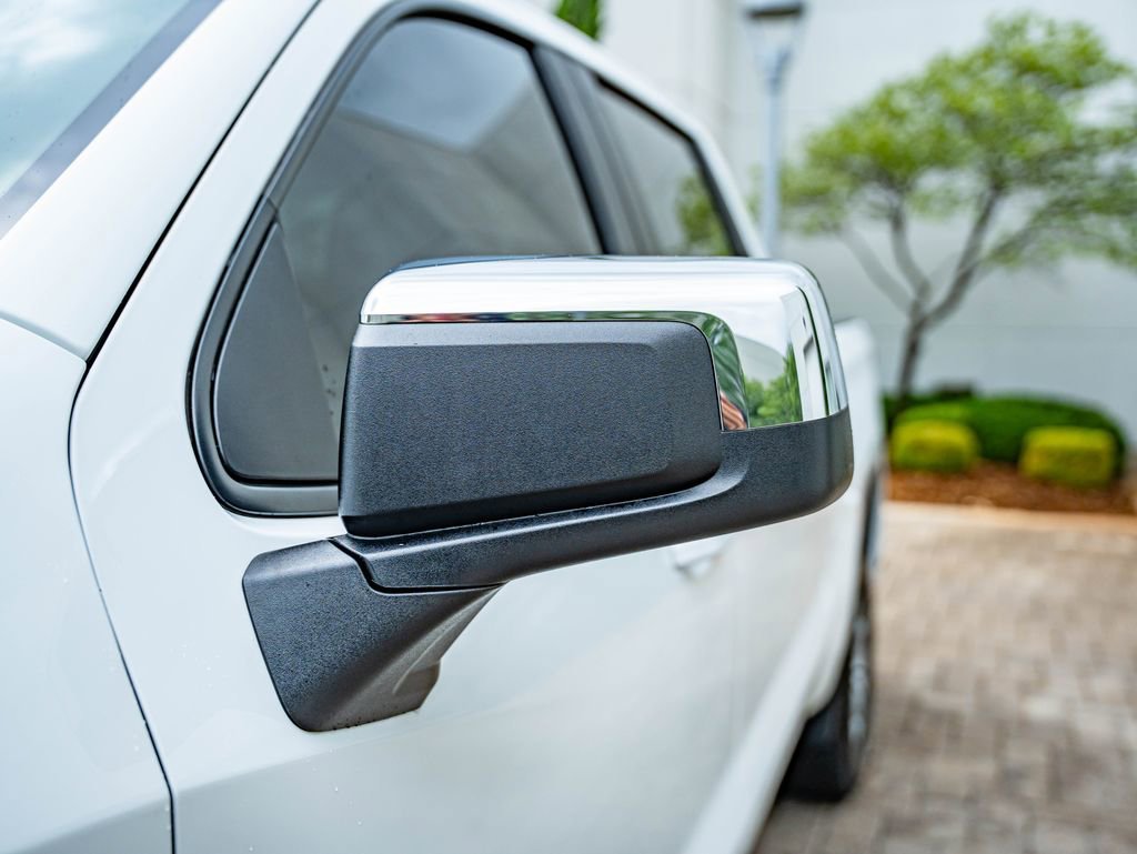 Used 2023 Summit White Chevrolet LT image 9