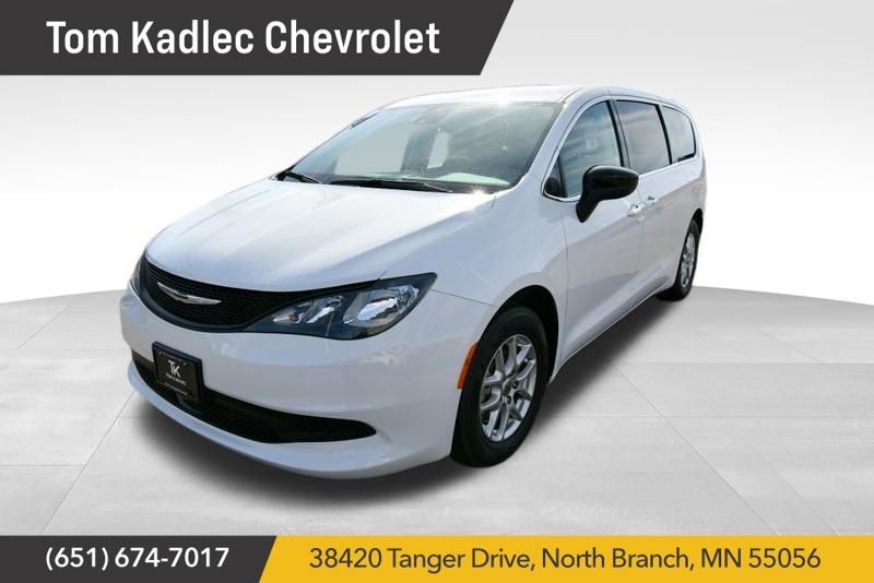 2024 Chrysler Voyager LX