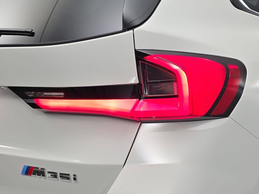 New 2026 Alpine White BMW M35i image 33