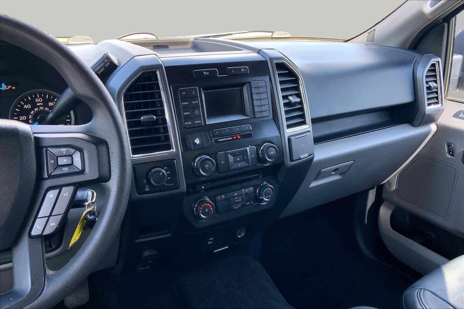 Used 2016 Ingot Silver Metallic Ford XLT image 7