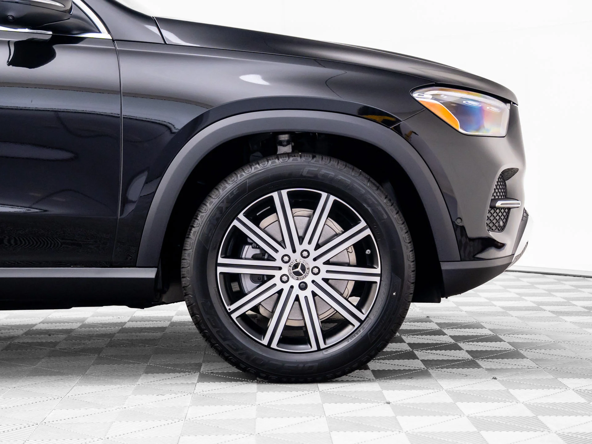 New 2026 Black Mercedes-Benz GLE 350 image 32