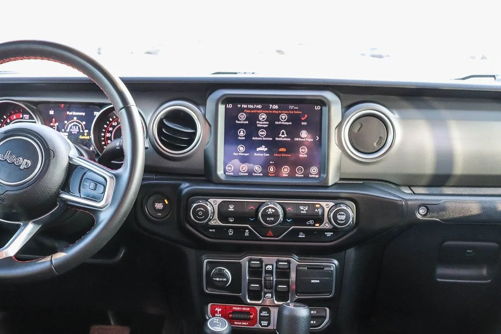 Used 2022 Silver Jeep Rubicon image 15