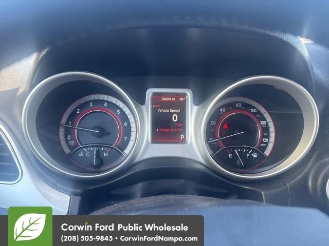 Used 2015 Black Dodge SXT image 18