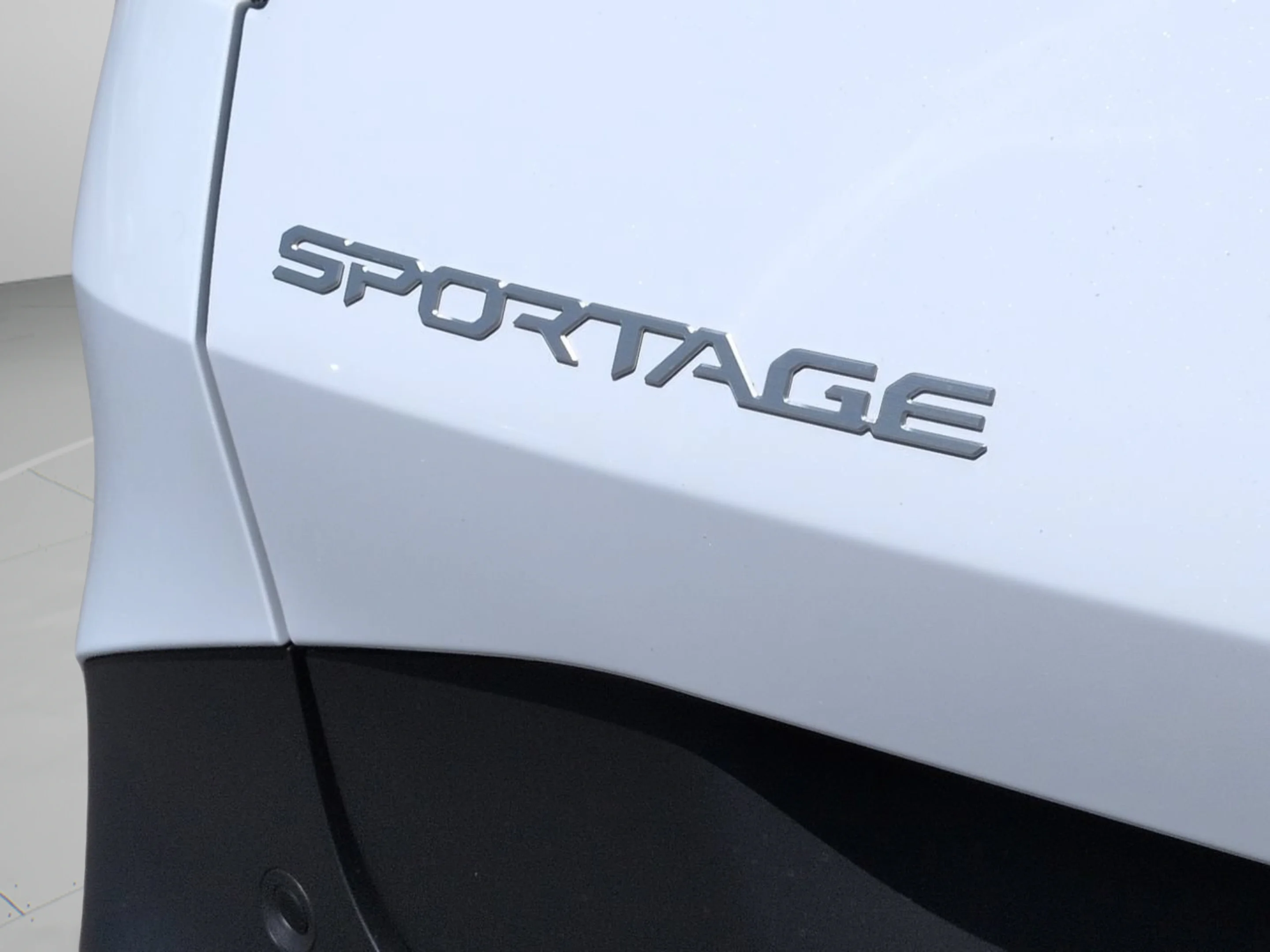 New 2026 Glacial White Pearl Kia LX image 15