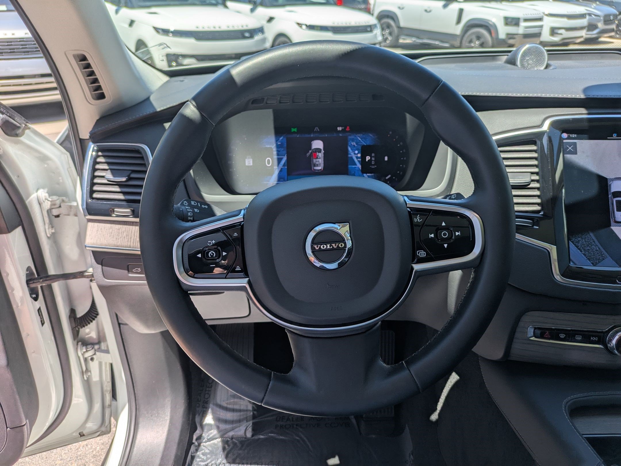 Certified Used 2023 Crystal White Volvo Ultimate image 16