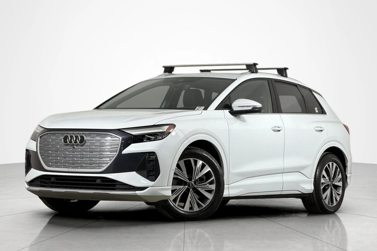 2024 Audi Q4 e-tron 40 Premium Plus's photo