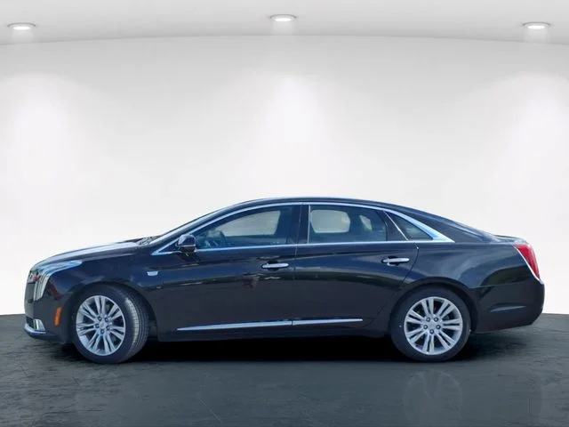 Used 2019 Black Cadillac Luxury image 10