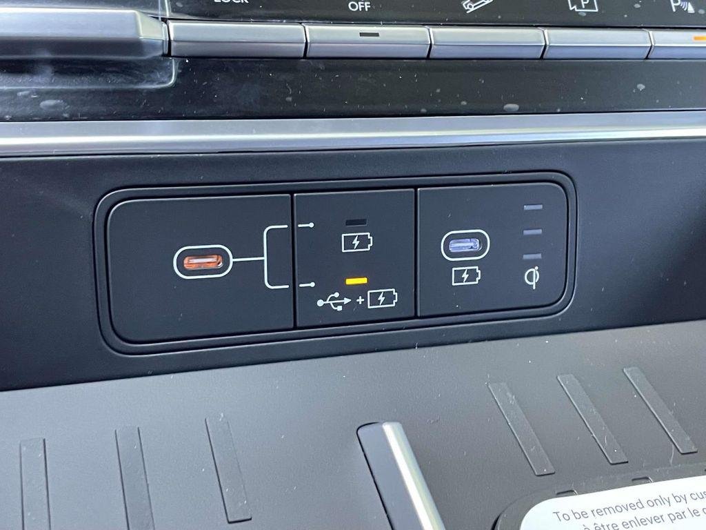 New 2027 White Hyundai SEL AWD image 33