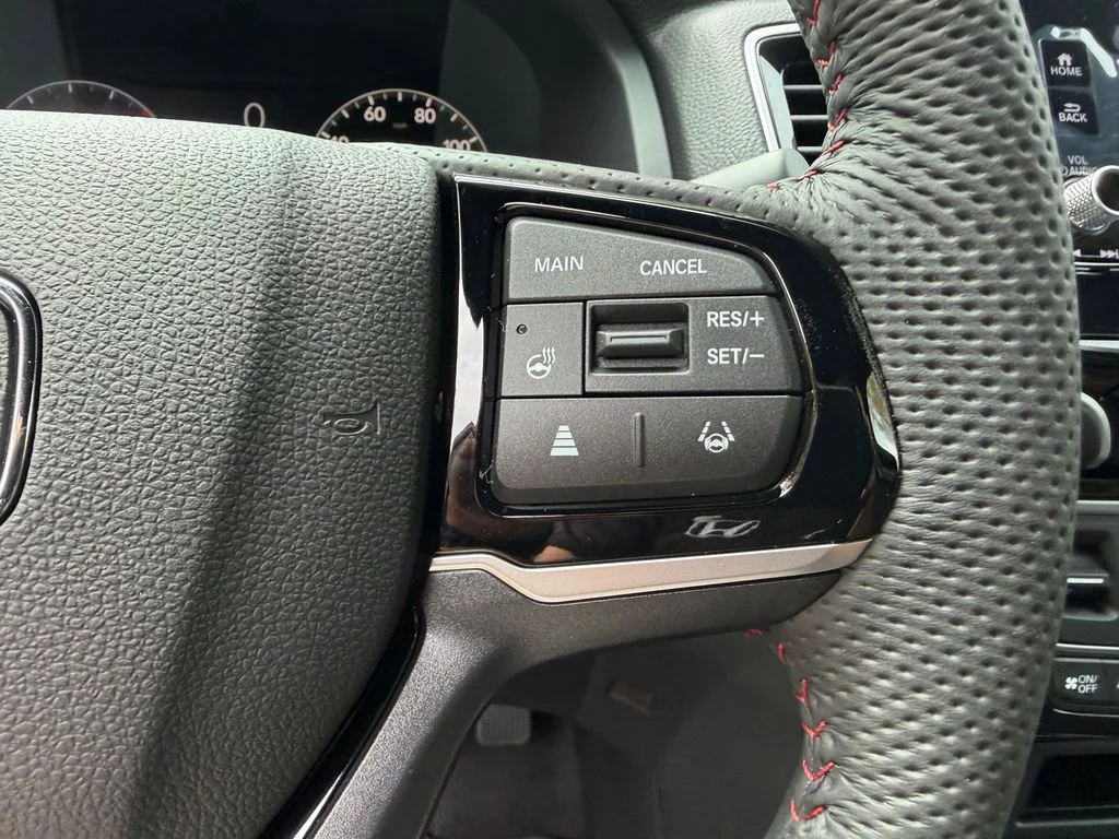 New 2026 Sonic Gray Pearl Honda Black Edition image 18