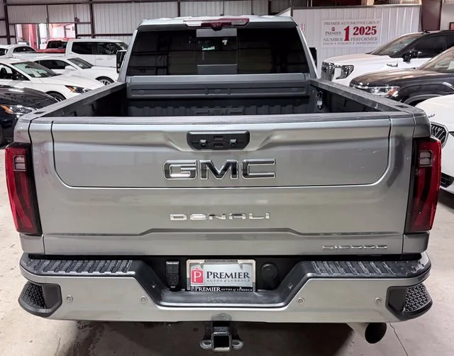 Used 2025 Silver GMC Denali Ultimate image 3