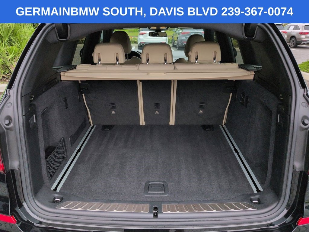 Used 2021 Jet Black BMW sDrive30i image 15