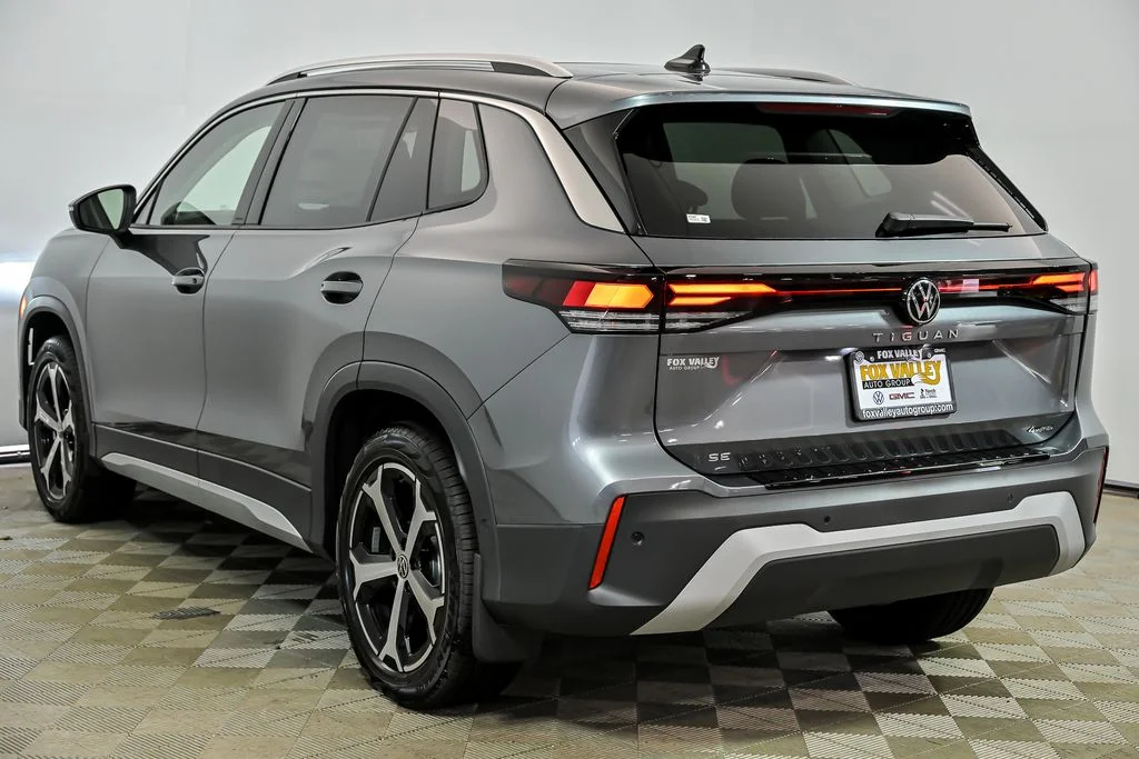 New 2026 Gray Volkswagen 2.0T SE image 4
