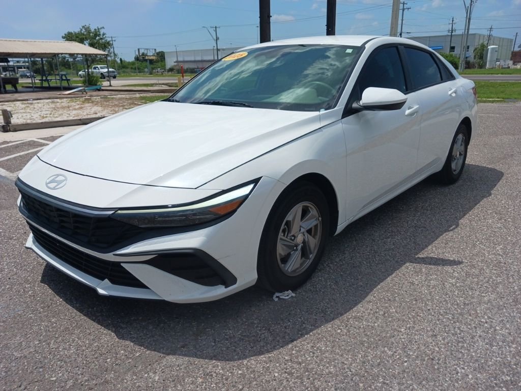 2025 Hyundai Elantra SE - Photo 7