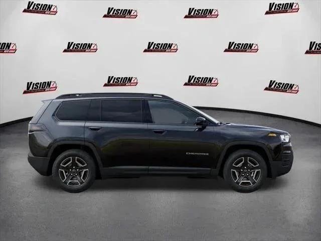 New 2026 Diamond Black Crystal Pearl-Coat Exterior Paint Jeep Laredo image 21